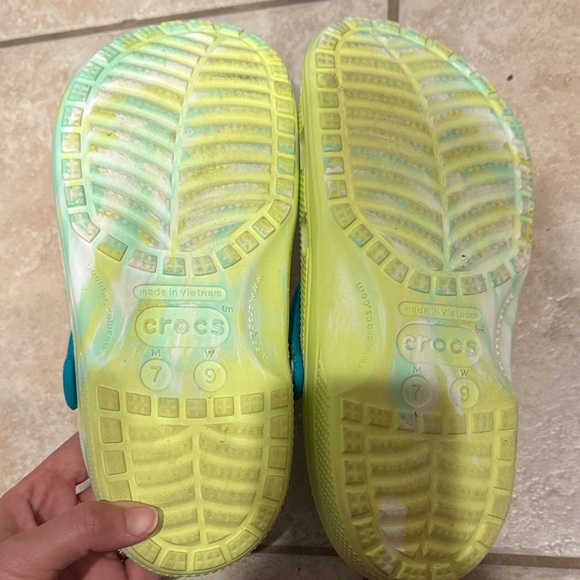 CROCS Green and Blue Tie-Dye Clogs - Picture 7 of 7